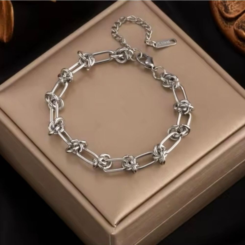 Fashion Knot Chain Twisted Silver Bracelet
